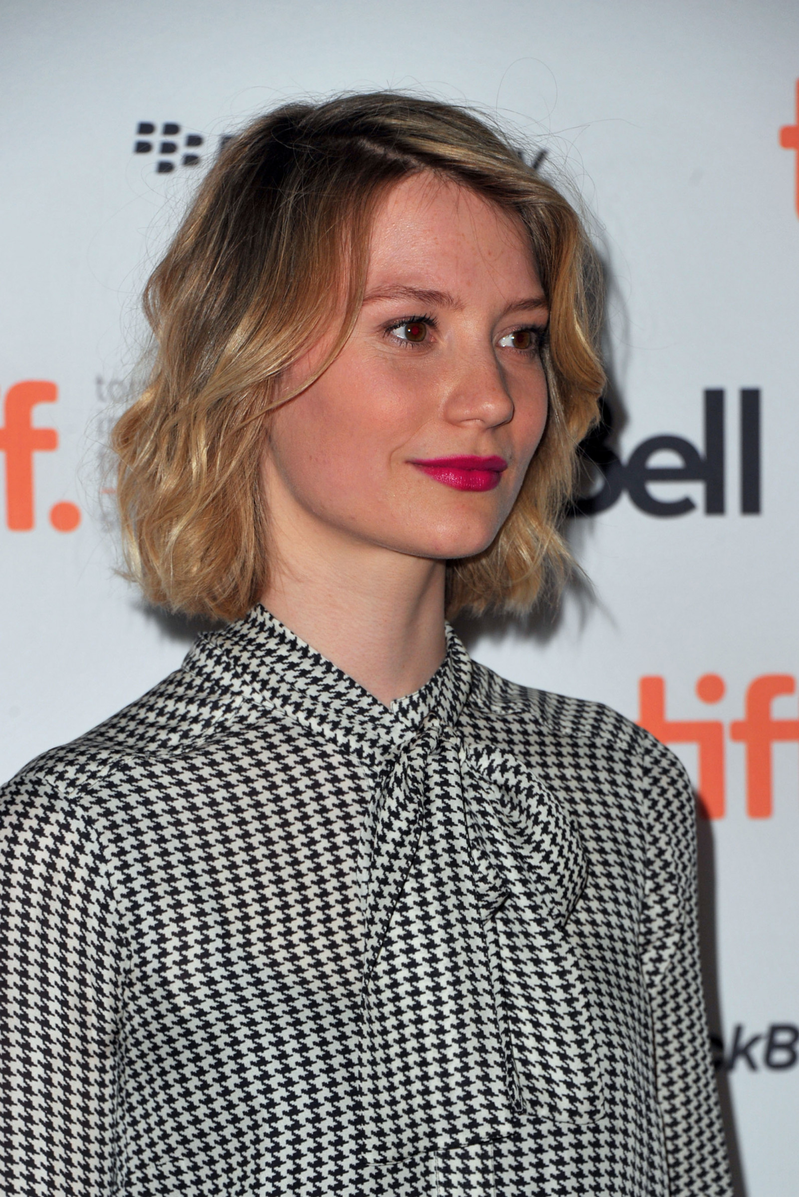 Миа Васиковска (Mia Wasikowska)