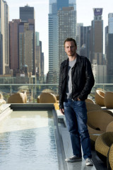 Michael Fassbender - Charles Sykes Photoshoot in New York 10/07/2011 фото №1252088