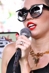 Miley Cyrus фото №654218