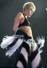 Miley Cyrus фото №702421