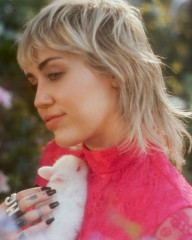 Miley Cyrus - Gucci Flora Fantasy Campaign (2021) фото №1317655
