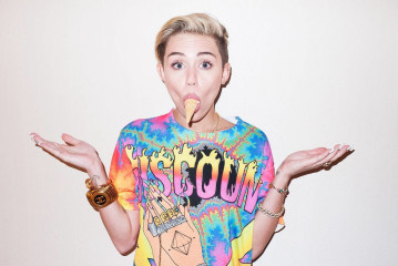 Miley Cyrus фото №669395