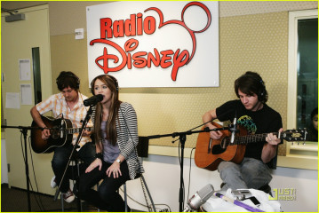 Miley Cyrus фото №148078