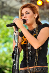 Miley Cyrus фото №284043
