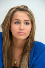 Miley Cyrus фото №146212