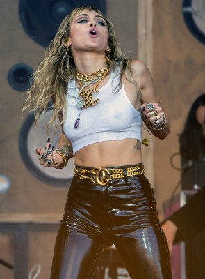 Miley Cyrus фото №1192626