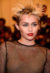 Miley Cyrus фото №633367