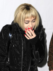 Miley Cyrus фото №684527