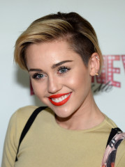 Miley Cyrus фото №688812