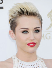 Miley Cyrus фото №687216
