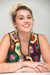 Miley Cyrus фото №910428