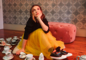 Millie Bobby Brown – Converse Chuck 70 Collection фото №1233262