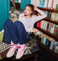 Millie Bobby Brown – Converse Chuck 70 Collection фото №1233259