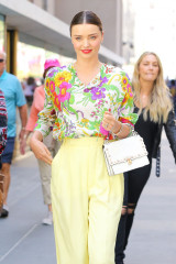 Miranda Kerr - Spotted leaving the ‘Today’ show in New York City фото №1008293