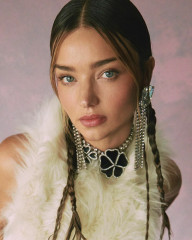 Miranda Kerr by Greg Swales for Harper's Bazaar Greece (November 2021) фото №1319461