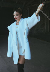 Miranda Kerr by Greg Swales for LUISAVIAROMA (2022) фото №1345124