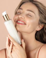 Miranda Kerr for Kora Organics x rms beauty // 2021 фото №1294164