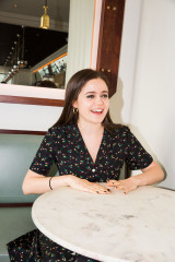 Molly Gordon – Photoshoot for Coveteur June 2018 фото №1082255