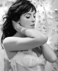Monica Bellucci by James White фото №1302758
