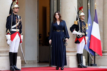 Monica Bellucci - 'Alaia' Fashion Show - Paris Fashion Week | July 04, 2021 фото №1301719