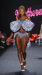 Naomi Campbell - Personal Photos фото №1415685