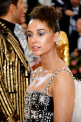 Naomi Scott - 2019 MET GALA - 05/06/2019 фото №1217179