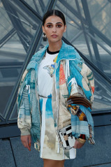 Naomi Scott - Paris Fashion Week: Louis Vuitton Show - 03/05/2019 фото №1218499
