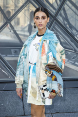 Naomi Scott - Paris Fashion Week: Louis Vuitton Show - 03/05/2019 фото №1218488