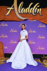 Naomi Scott - "Aladdin" Premiere in Paris || 2019 фото №1213944