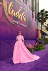 Naomi Scott - "Aladdin" Premiere in Los Angeles || 05-21-2019 фото №1215651