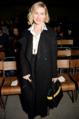 Naomi Watts – Burberry Show, London Fashion Week фото №1043403