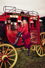 Natalia Vodianova for Ulyana Sergeenko Resort Fall/Winter 2024/25 фото №1409623