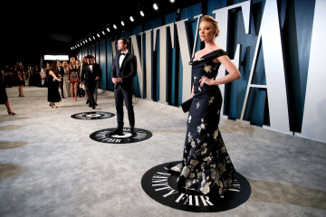 Natalie Dormer - Vanity Fair Oscar Party in Beverly Hills 02/09/2020 фото №1245941