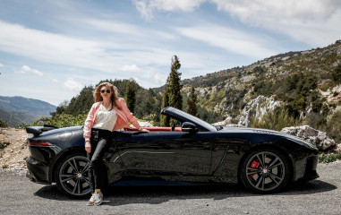 Natalie Dormer - Jaguar Drive Nice To Monaco With David Gandy - Day 2 05/10/2019 фото №1177206