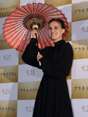 Natalie Portman – “Planetarium” Premiere in Tokyo, Japan фото №983598