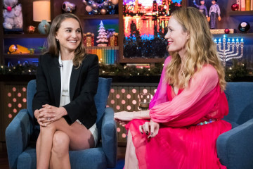 NATALIE PORTMAN and LESLIE MAN at Watch What Happens Live 12/18/2018 фото №1126356
