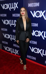 Natalie Portman – “Vox Lux” Premiere in Hollywood фото №1123785
