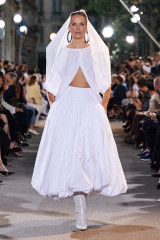 Alaia Spring/Summr 2022 Fashion Show in Paris фото №1335203