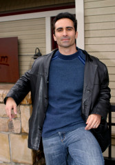 Nestor Carbonell by Randall Michelson for 'Manhood' Portraits at SFF 01/24/2003 фото №1300955