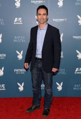 Nestor Carbonell - Playboy and A&E 'Bates Motel' Party at SDCC 07/25/2014 фото №1317179