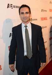 Nestor Carbonell - 'Bates Motel' Premiere Party in Hollywood 02/26/2014 фото №1306807