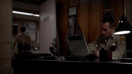 Nestor Carbonell - Bates Motel (2014) 2x08 'Meltdown' фото №1304575