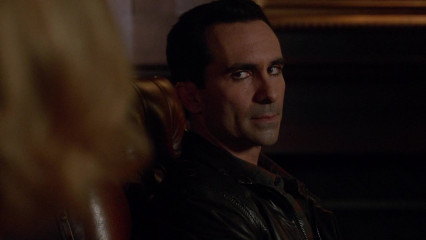 Nestor Carbonell - Bates Motel (2015) 3x05 'The Deal' фото №1282449