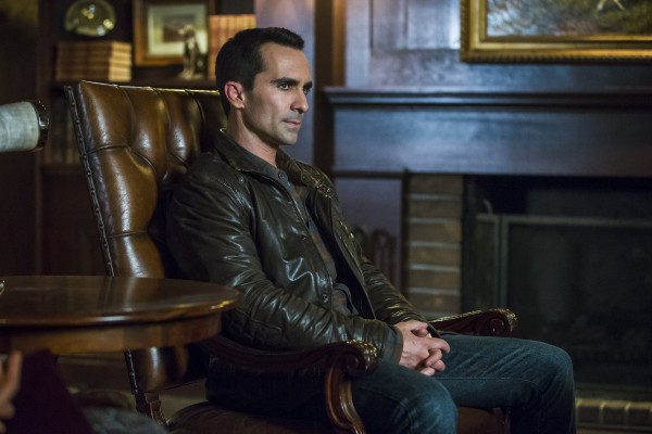 Nestor Carbonell - Bates Motel (2015) 3x05 'The Deal' фото №1282448