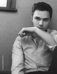 Nicholas Hoult ~ UK Vogue June 2015 фото №1370238