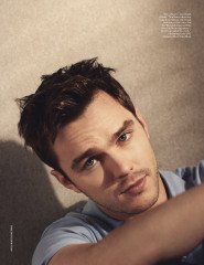 Nicholas Hoult ~ UK Vogue June 2015 фото №1370235