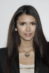 Nina Dobrev фото №389298