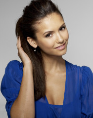 Nina Dobrev фото №388411