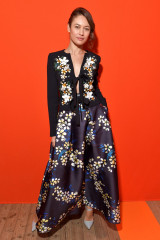 Olga Kurylenko – L’Oreal Paris Show Spring Summer 2020 at Paris Fashion Week  фото №1241602