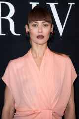 Olga Kurylenko at Giorgio Armani Show at Paris Fashion Week фото №1386316